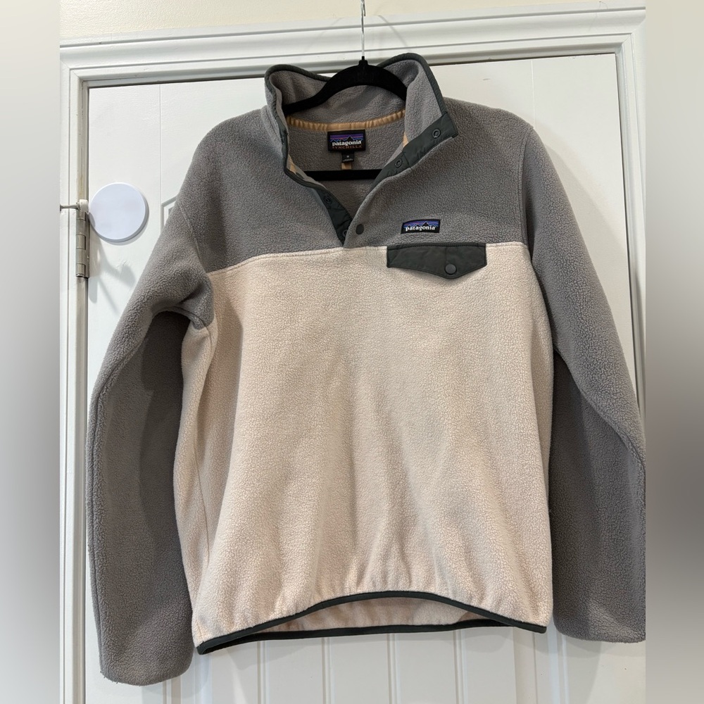 Patagonia Gray and Tan Synchilla Fleece Pullover